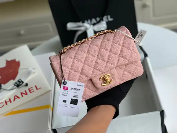 CHANEL FLAP BAG 20CM