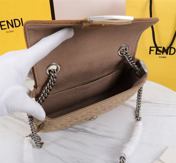 HOT SALE FENDI MIDI BAGUETTE CHAIN