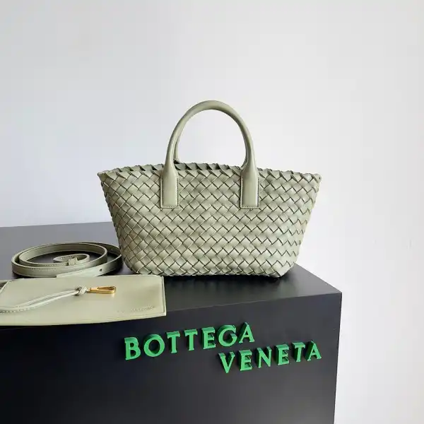 BOTTEGA VENETA MINI CABAT