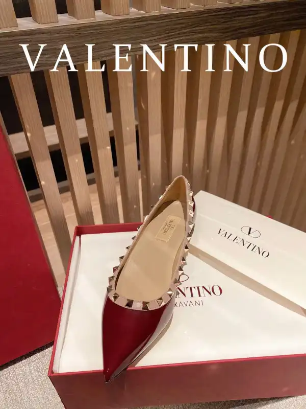 VALENTINO ROCKSTUD FLAT