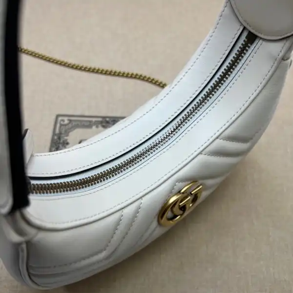 Cheap GUCCI GG Marmont half-moon-shaped mini bag