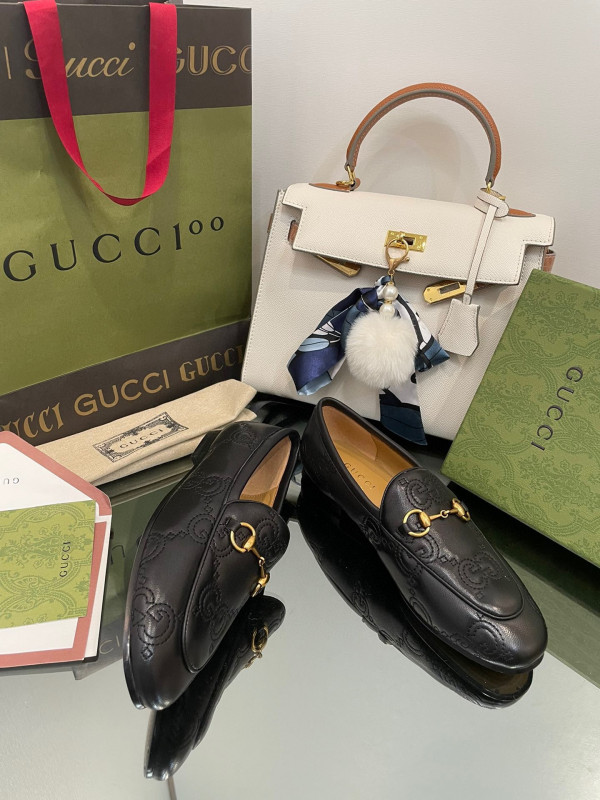 HOT SALE GUCCI GG Jordaan loafer