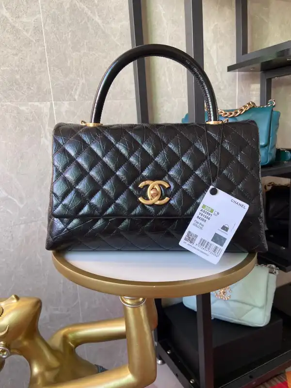 First bag ru CHANEL COCO HANDLE BAG