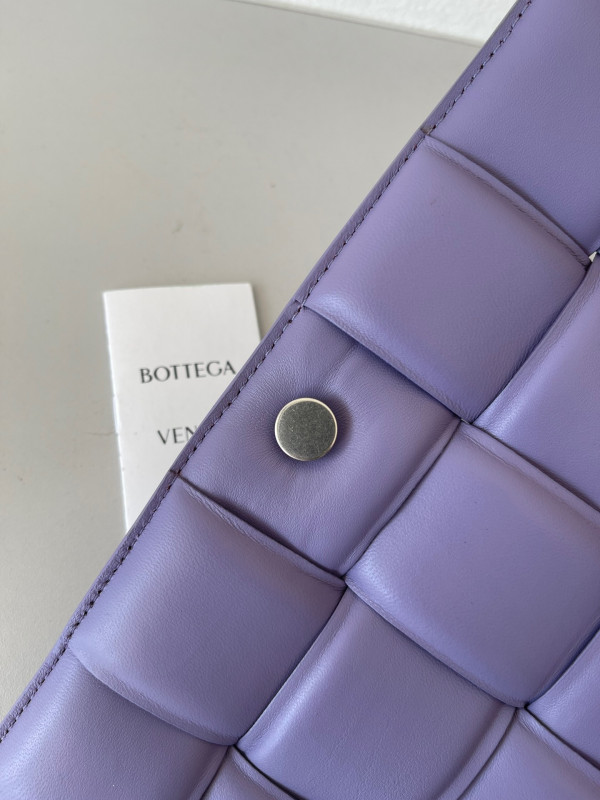 HOT SALE BOTTEGA VENETA CASSETTE