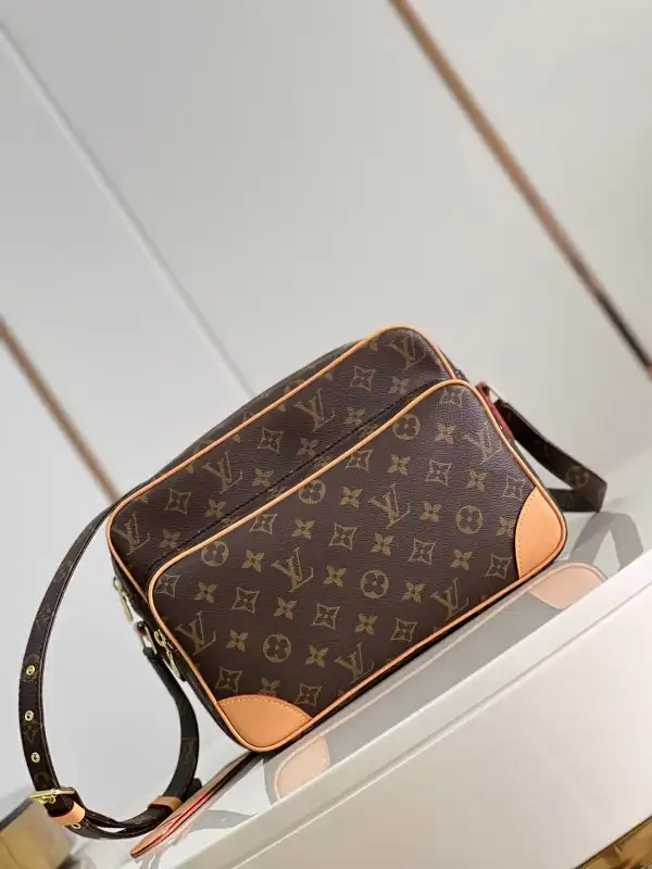 Aaa replica bags LOUIS VUITTON MESSENGER