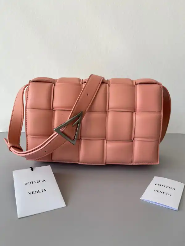 BOTTEGA VENETA CASSETTE