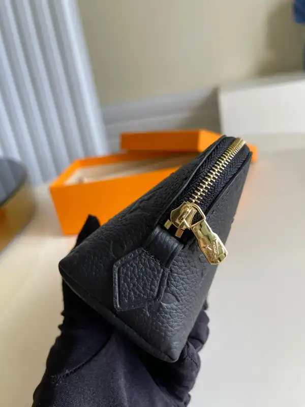 First bag ru LOUIS VUITTON COSMETIC POUCH