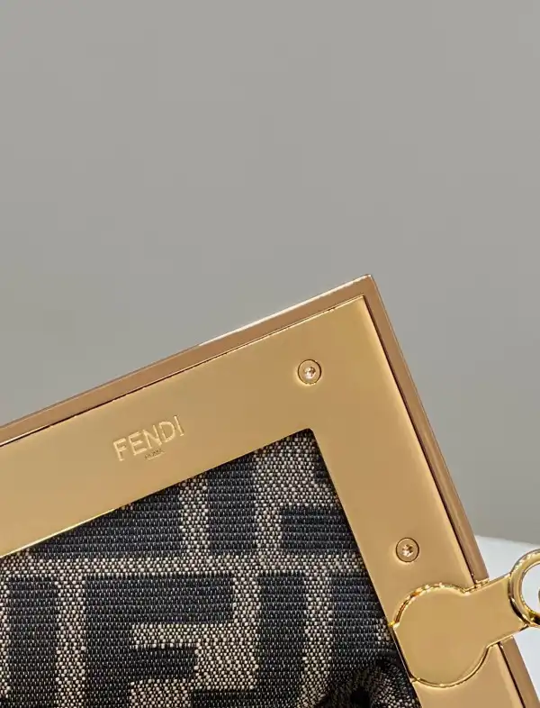 Frstbag ru FENDI FIRST-32.5-15-23.5cm