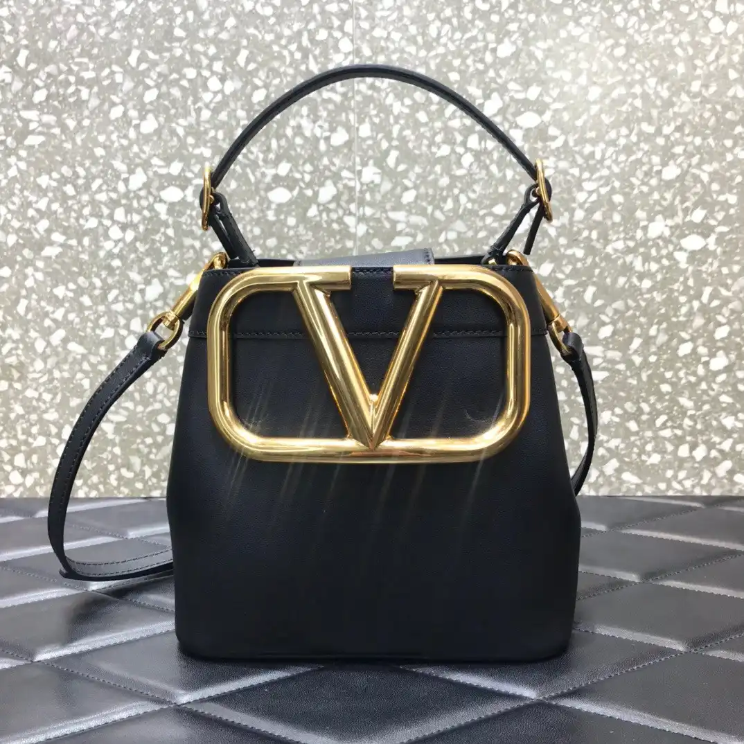 Frstbag ru Valentino VLOGO SIGNATURE