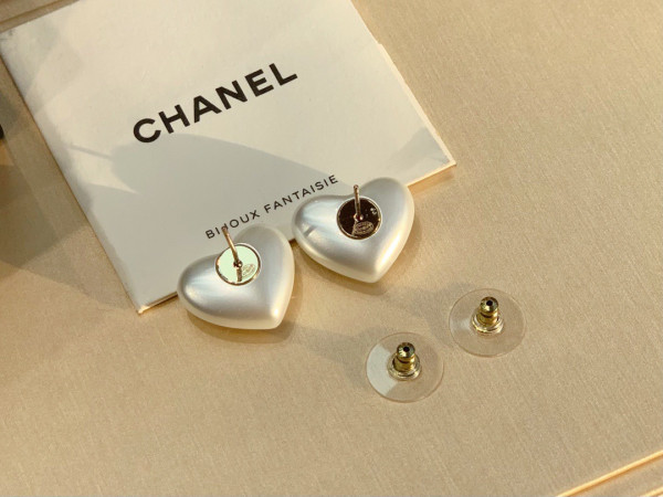 CL EARRINGS