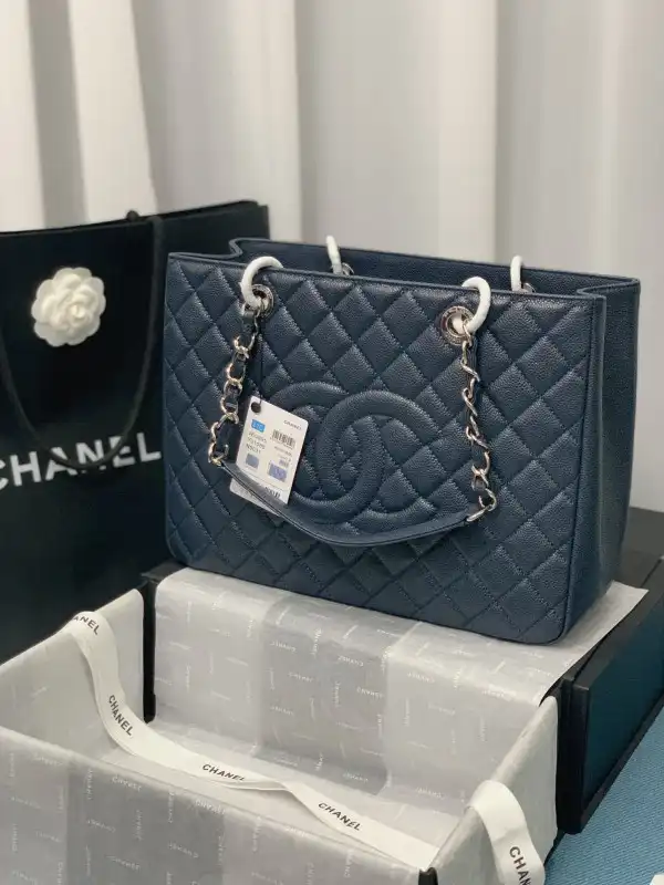 CHANEL TOTE BAG