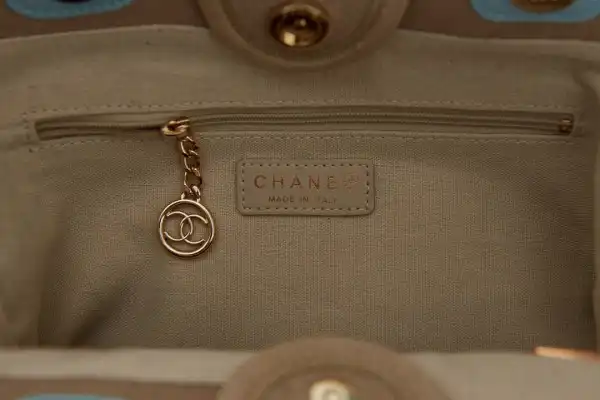 CHANEL SHOPPING BAG