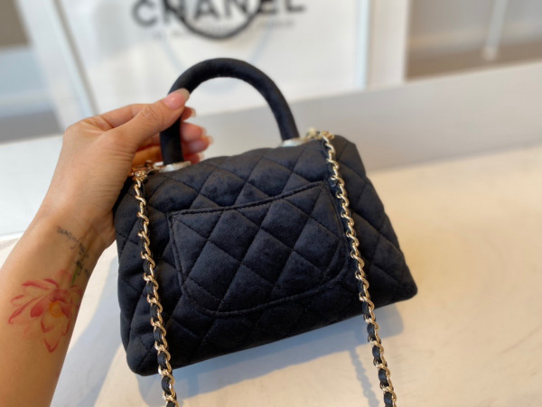 CL MINI FLAP BAG WITH TOP HANDLE