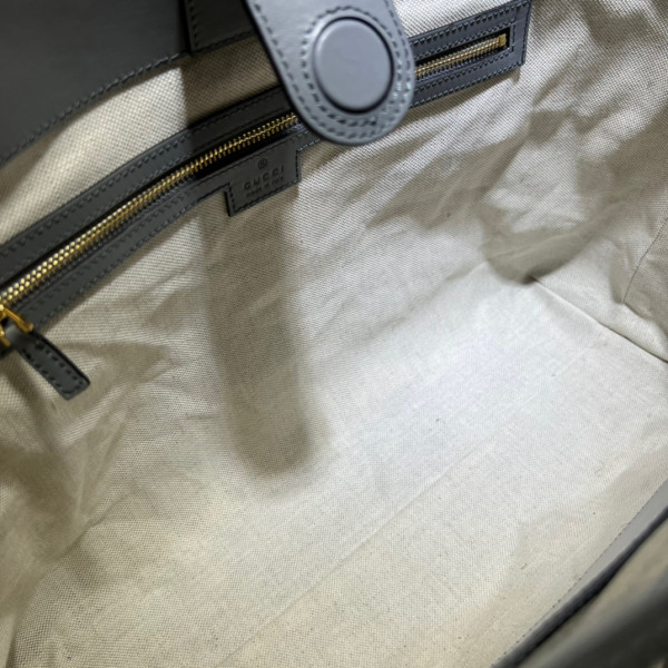 HOT SALE GUCCI GG matelassé leather medium tote