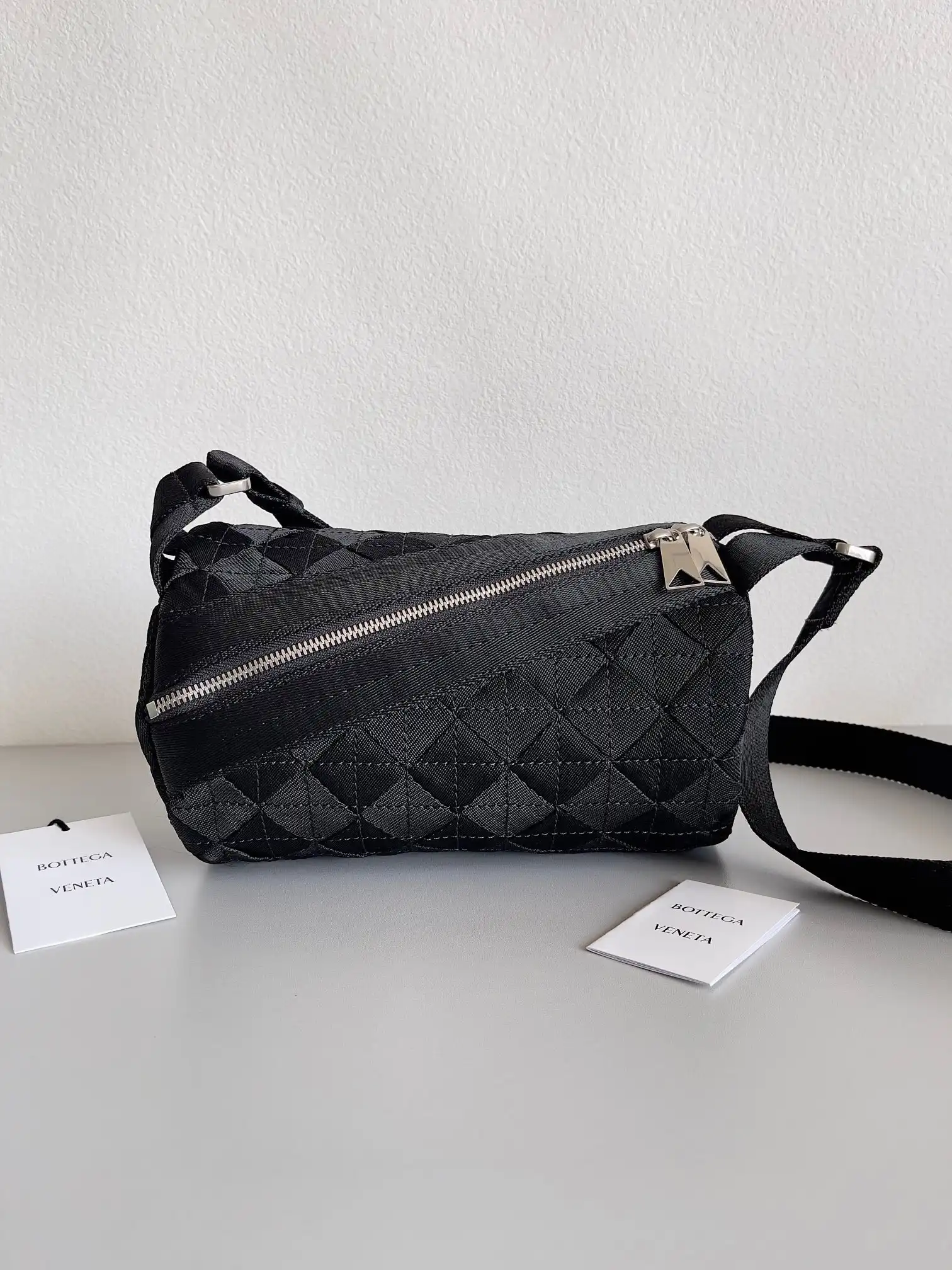 Frstbag ru BOTTEGA VENETA Webbing