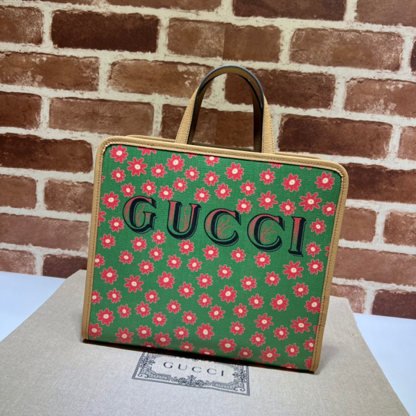 HOT SALE GUCCI Children's strawberry star tote bag