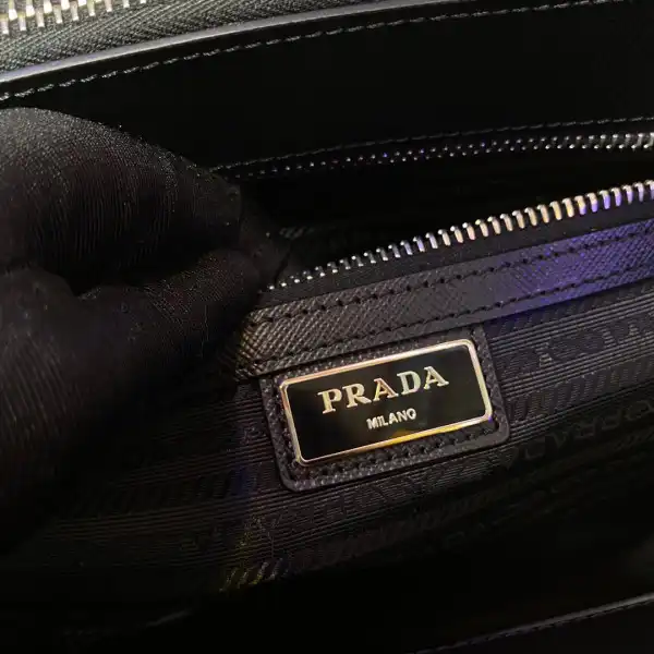 First bag ru Prada Galleria Saffiano bag