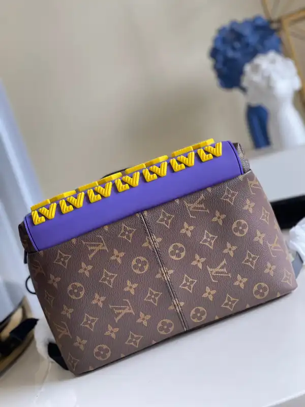 LOUIS VUITTON DISCOVERY BACKPACK