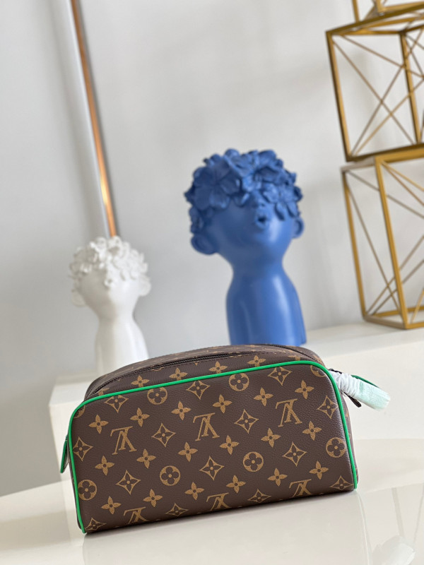 HOT SALE LOUIS VUITTON DOPP KIT TOILET POUCH