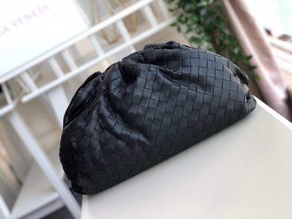 HOT SALE BOTTEGA VENETA Pouch