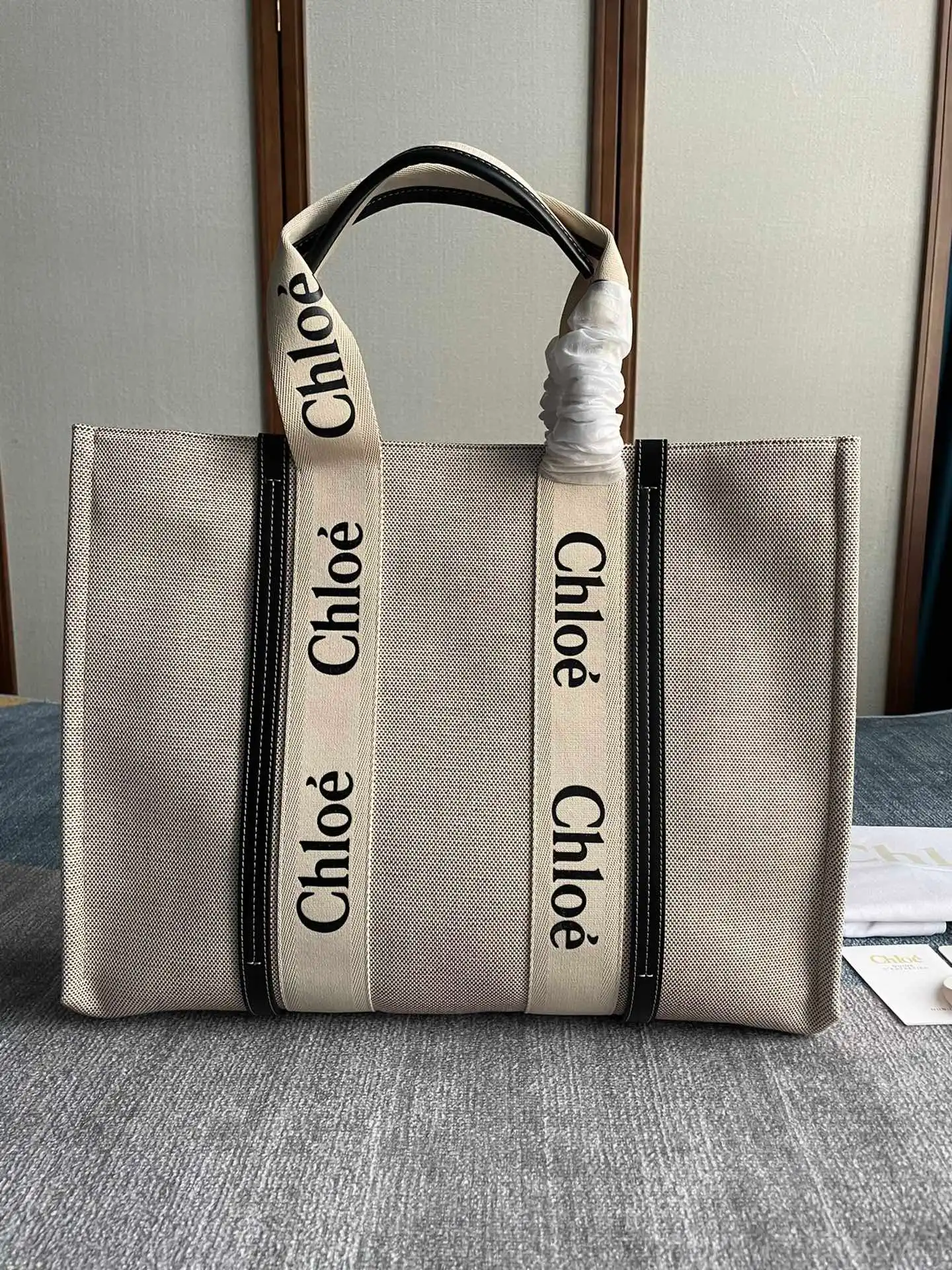 CHLOÉ LARGE WOODY TOTE BAG