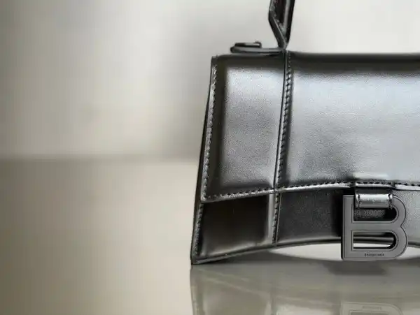 Firstbag Ru BALENCIAGA HOURGLASS