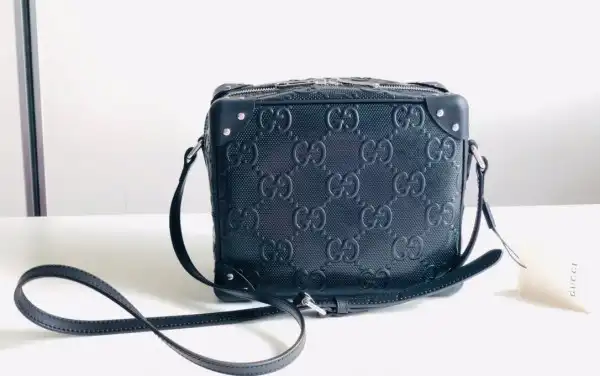 GUCCI GG shoulder bag with leather details