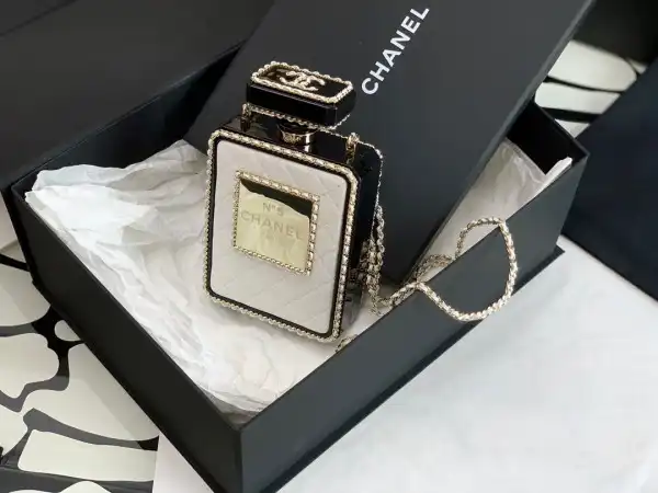 CHANEL EVENING BAG