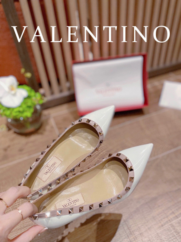 HOT SALE VALENTINO ROCKSTUD HIGH HEELS