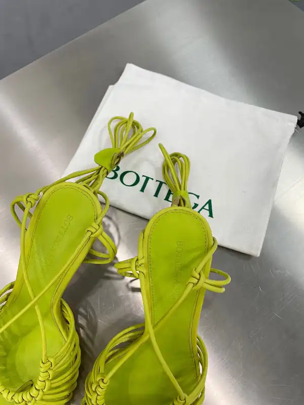 BOTTEGA VENETA Dot