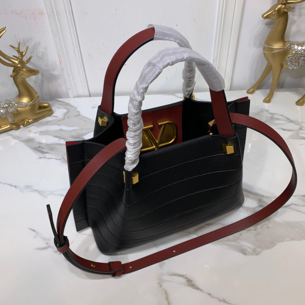 HOT SALE VALENTINO GARAVANI ESCAPE TOTE BAG