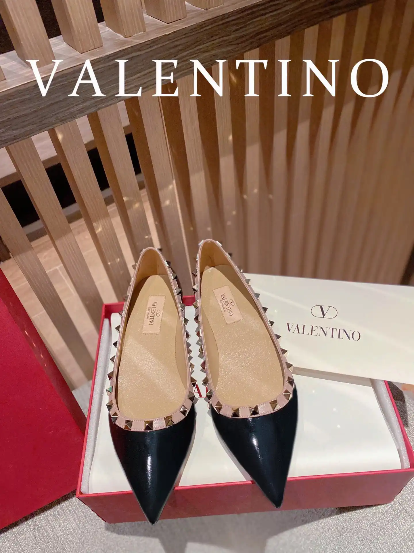 Firstbag Ru VALENTINO ROCKSTUD FLAT