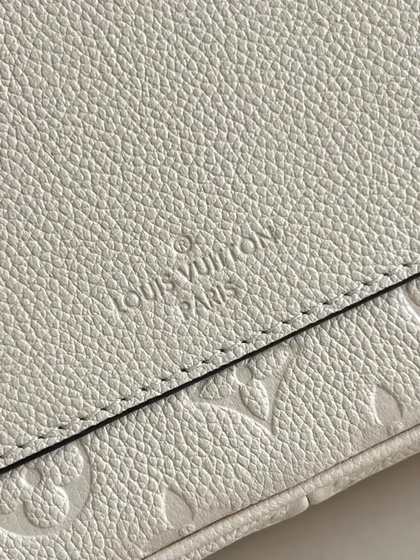 LOUIS VUITTON MARCEAU