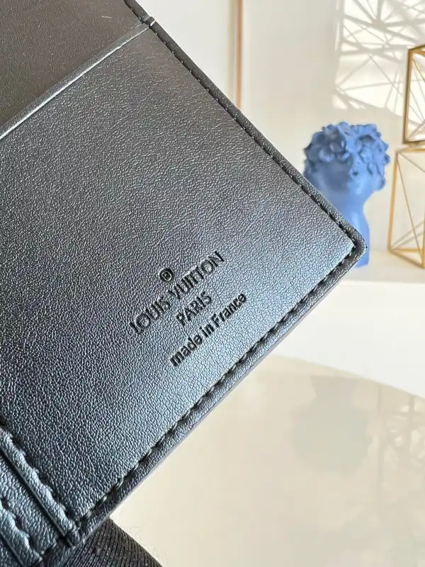 Cheap LOUIS VUITTON BRAZZA WALLET