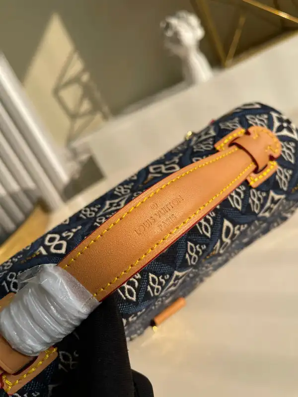 Frstbag ru LOUIS VUITTON SINCE 1854 POCHETTE MÉTIS