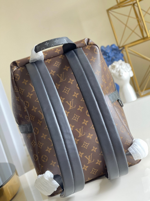 [FREE SHIPPING] LOUIS VUITTON DISCOVERY BACKPACK