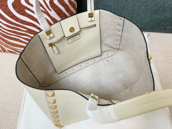 HOT SALE VALENTINO GARAVANI ROMAN STUD TOTE BAG