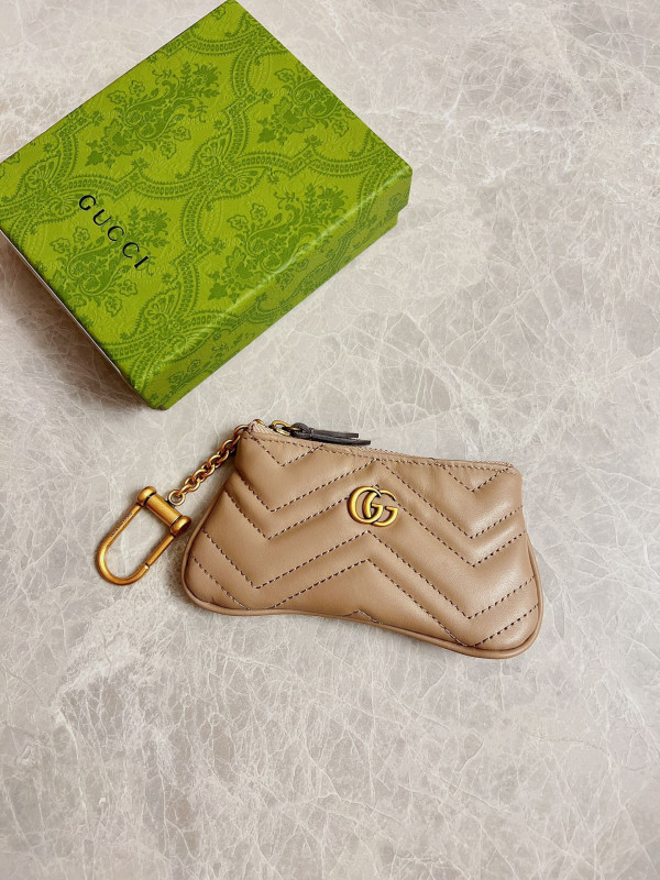 HOT SALE Gucci GG Marmont matelassé key case