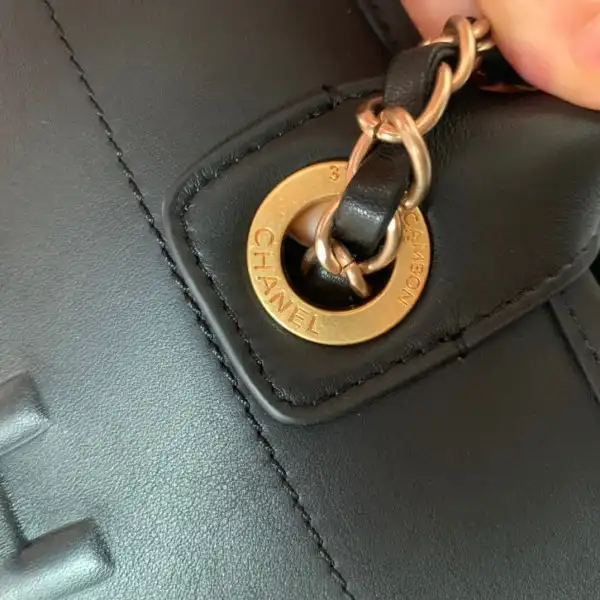 CHANEL LARGE TOTE