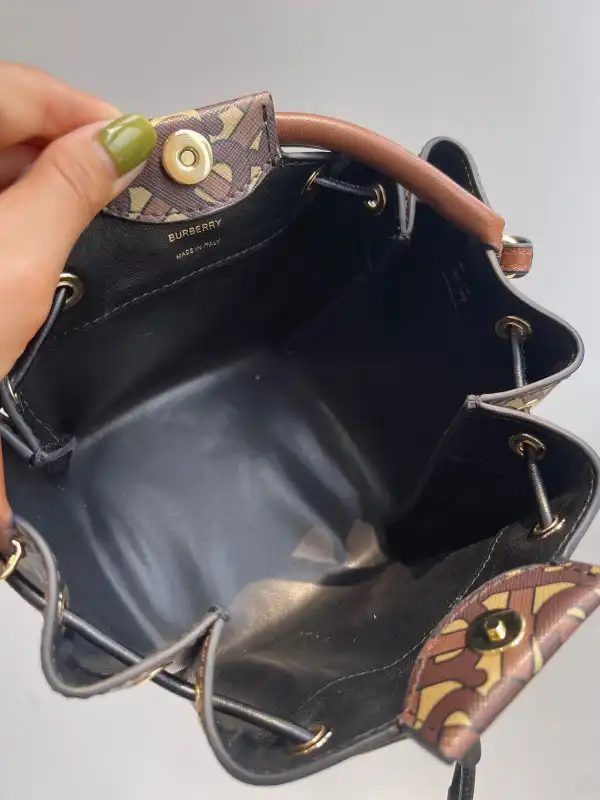 BURBERRY Bucket Bag