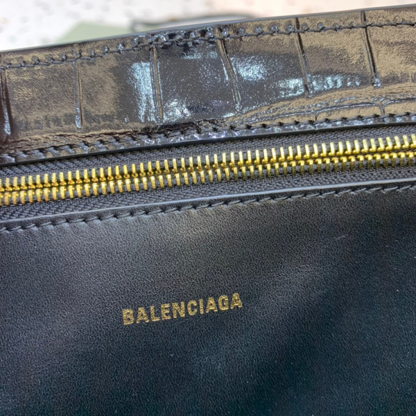 HOT SALE BALENCIAGA WOMEN'S XX MEDIUM FLAP BAG