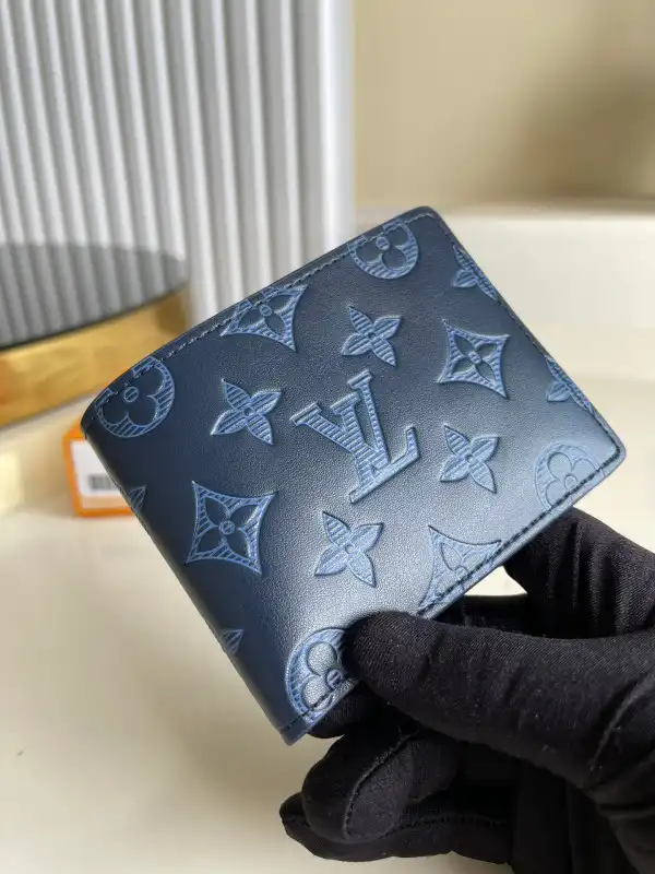 TO LOUIS VUITTON MULTIPLE WALLET