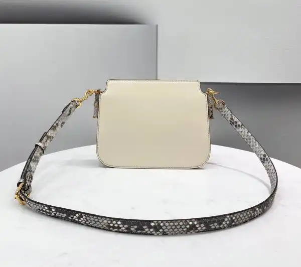 Bagsoffer FENDI TOUCH