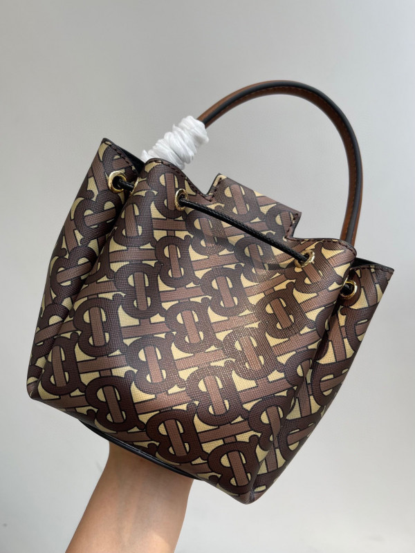 HOT SALE BURBERRY Bucket Bag