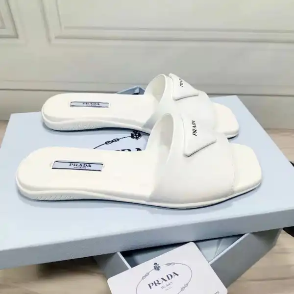 Firstbag Ru PRADA slides