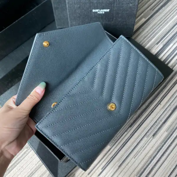 Bagsoffer YSL MONOGRAM LARGE FLAP WALLET