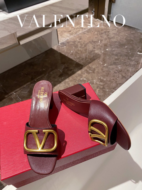 HOT SALE VALENTINO VLOGO SIGNATURE SLIDE SANDAL