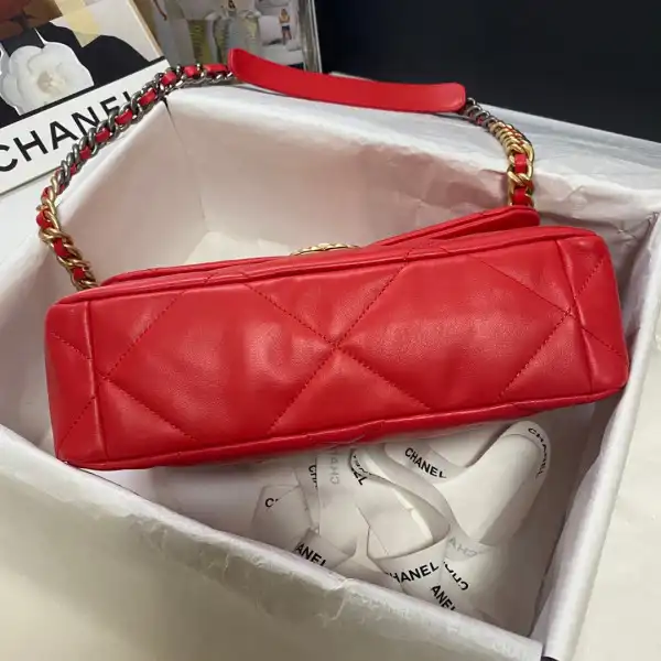 CHANEL 19 FLAP BAG