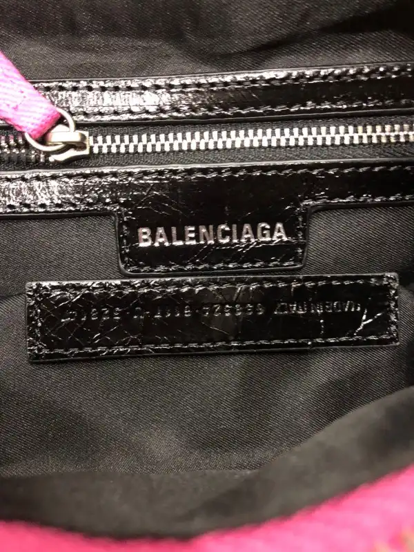 BALENCIAGA WOMEN'S LE CAGOLE SMALL SHOULDER BAG