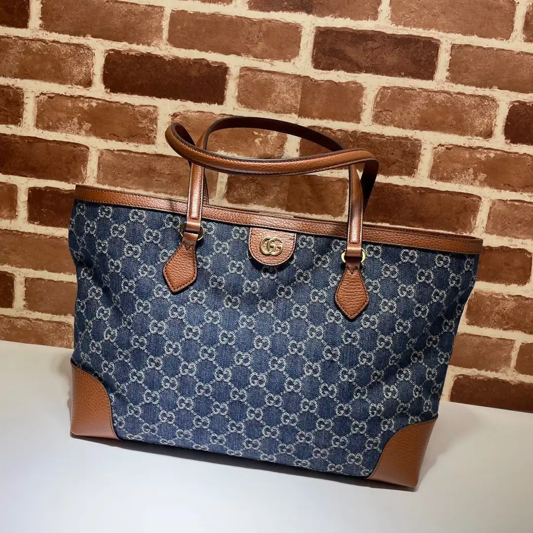 TO GUCCI Ophidia GG medium tote